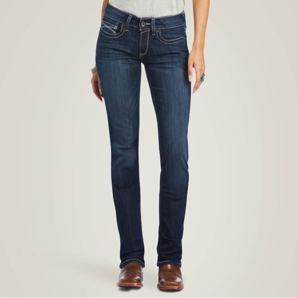 NWT- Ariat Women's R.E.A.L. Mid Rise Clarissa Straight Leg Jeans 10040797- 32x33